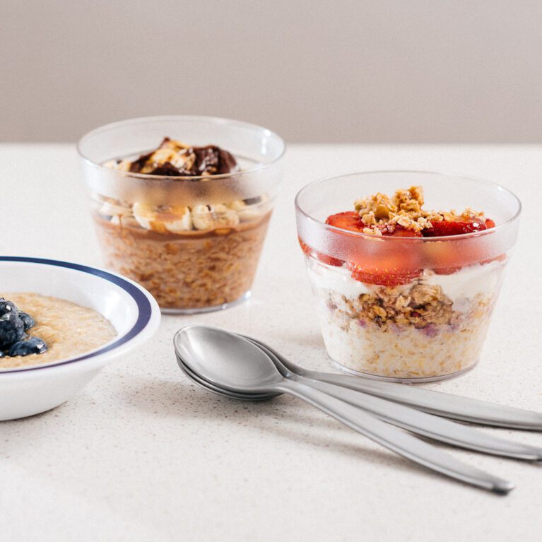 Clear LunchPot with Berries and Overnight Oats