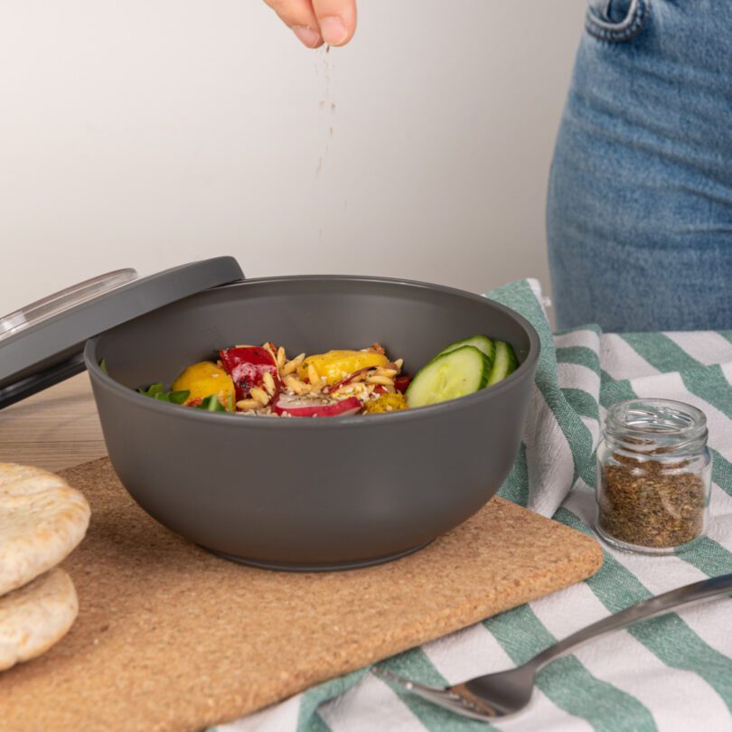 Salad in Grey 2L Bowl