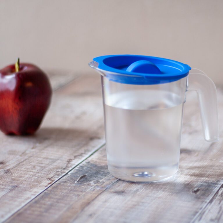 500ml Small Plastic Jug and Lid