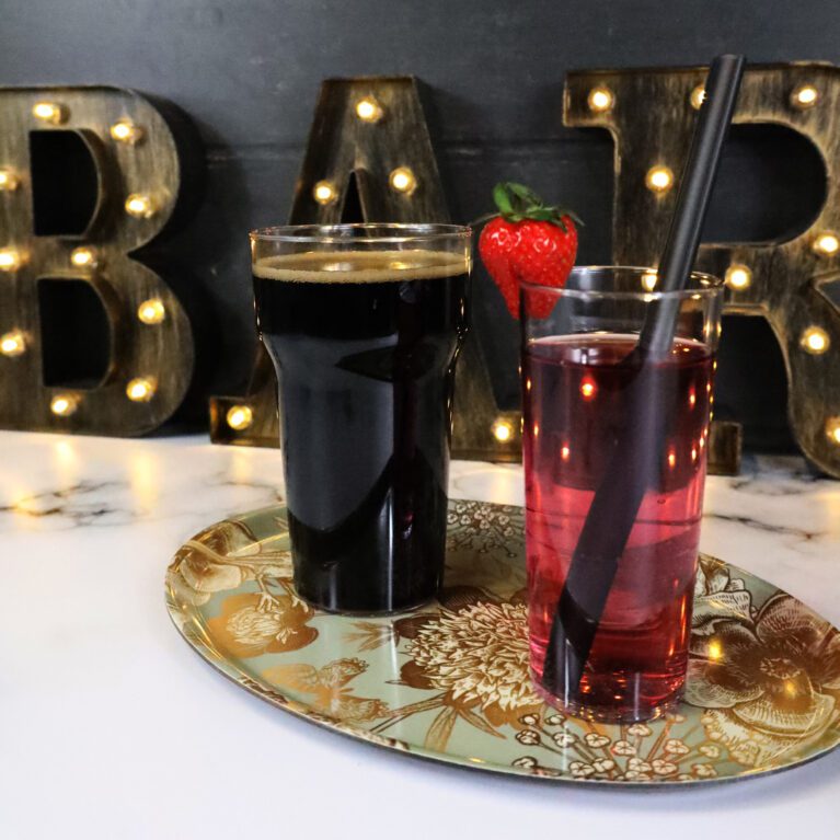 Pint & Half Pint Glass Set with Beer & Squash