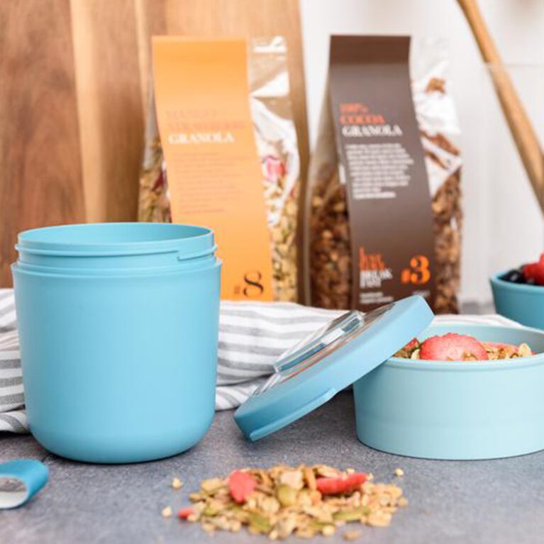 Breakfast Pot with Granola in Blue