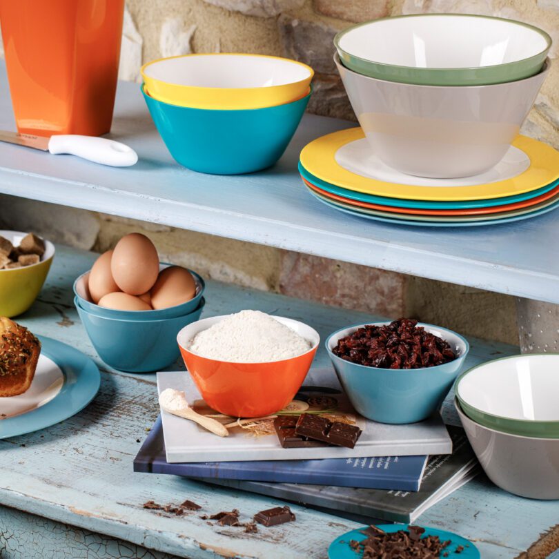 Omada Display Range Bowls in Assorted Colours