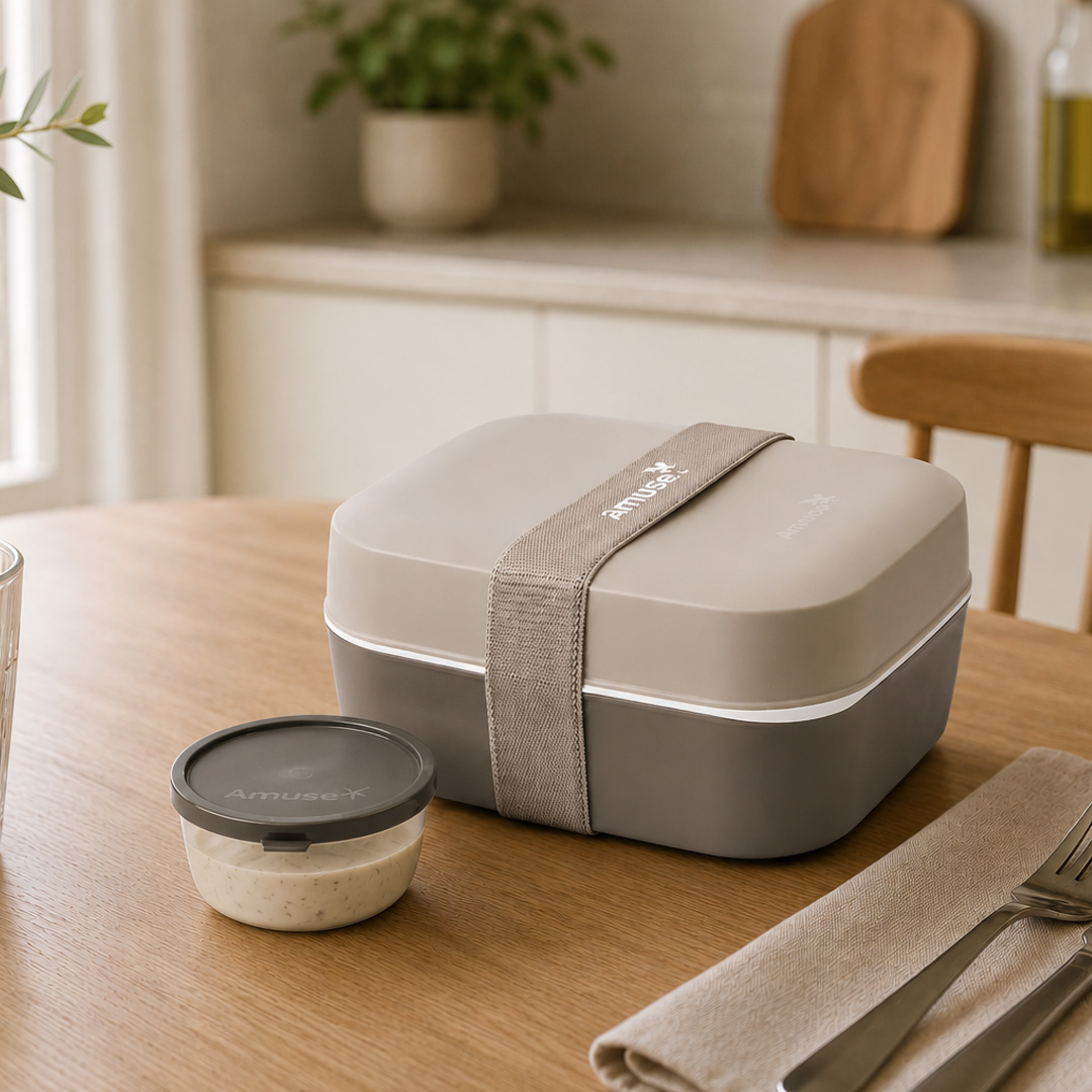 Amuse 3-in-1 Lunchbox grey with dipping pot in kitchen setting