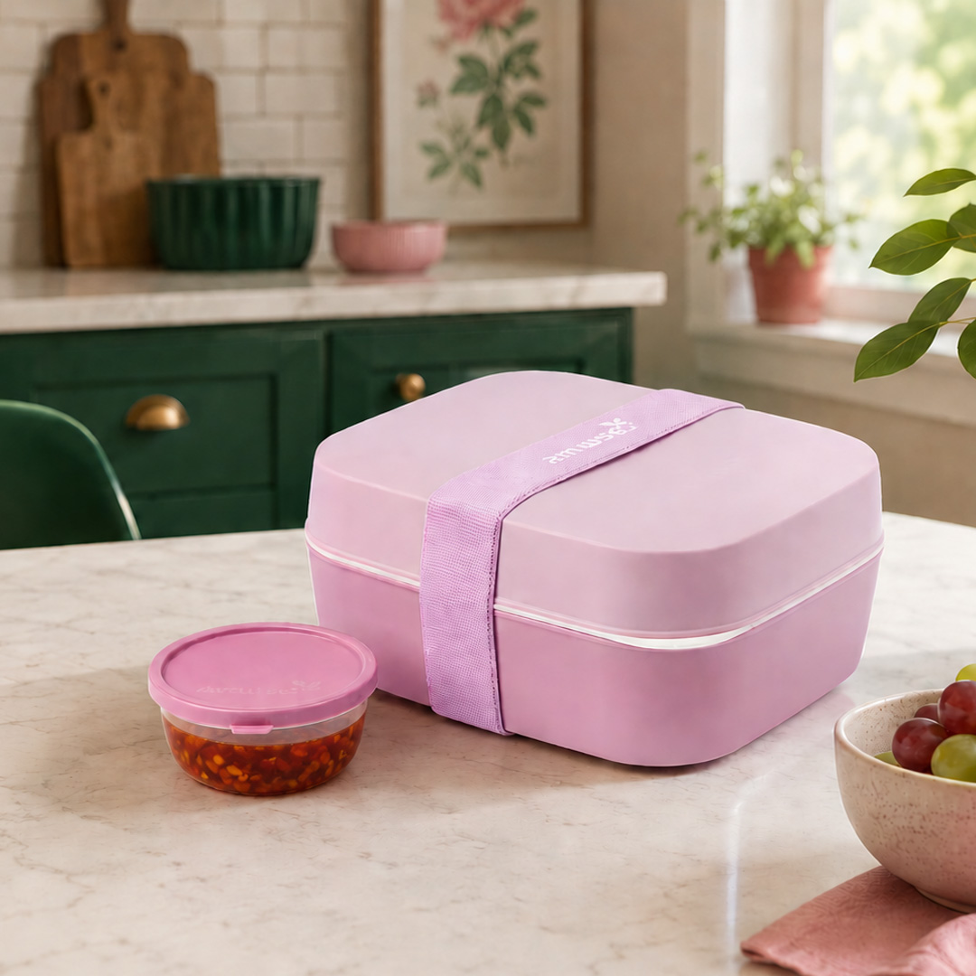 Amuse 3-in-1 Lunchbox pink in kitchen setting